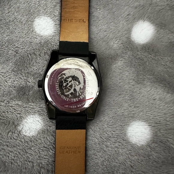Diesel Watch - Picture 3 of 4